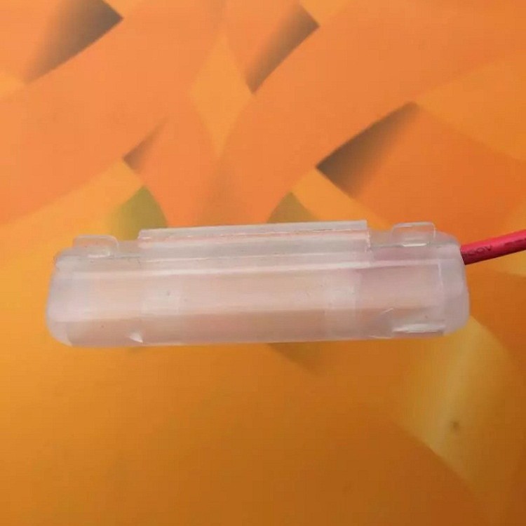JH706K线束保险丝盒,双卡保险丝,翻盖保险丝盒6X30保险丝摩托车线