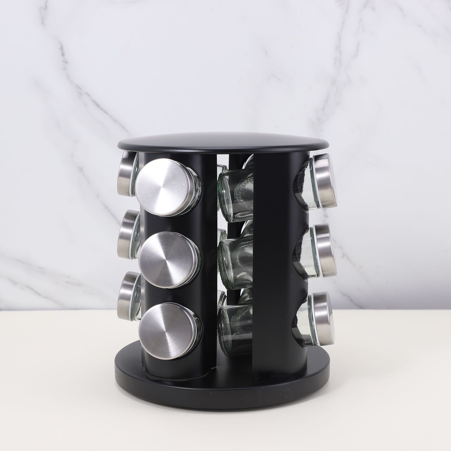 3개의 층 12개의 머리