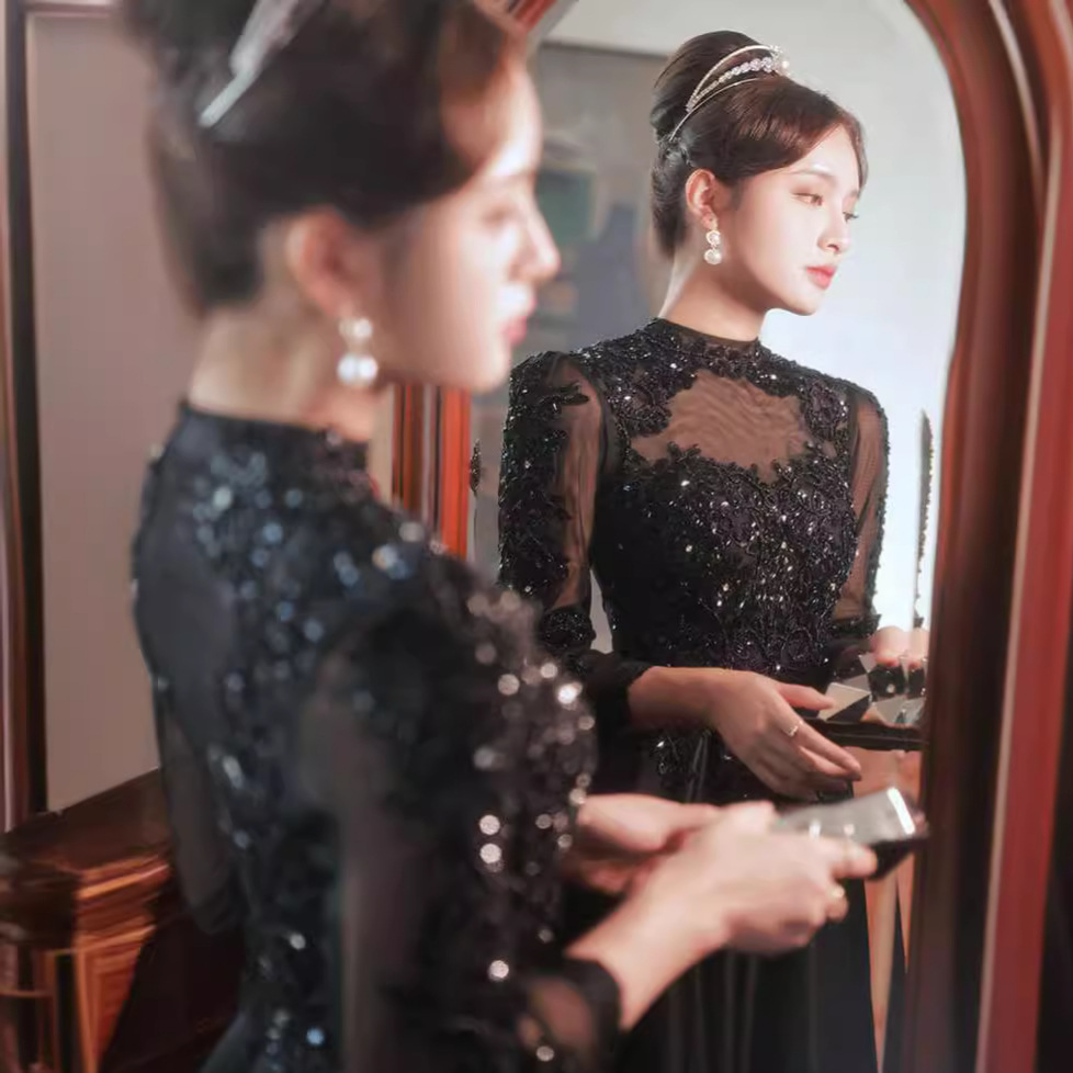 Black Evening Dress Women's 2025 New Entry Luxury Niche High-end Heavy Long-sleeved Socialite High-end Texture Host