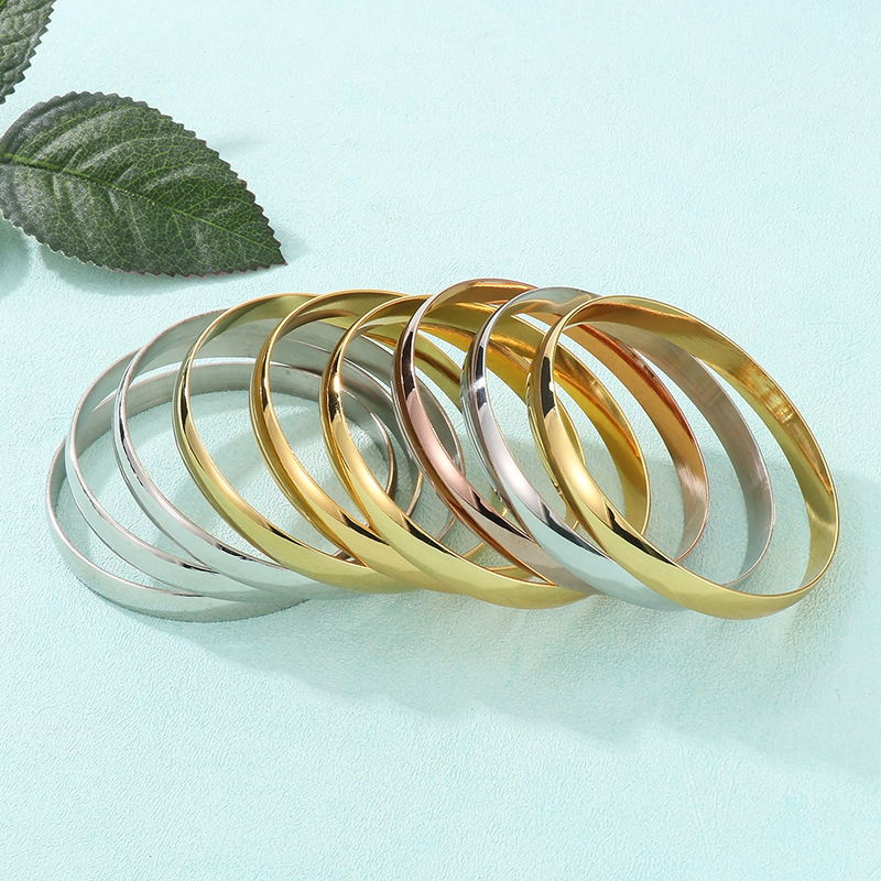 0.03µm Gold Plating Thickness Ion Plating (IP) 18K Gold Plated Solid Color 304 Stainless Steel Simple Style Classic Style Waterproof Non Tarnish 304 Stainless Steel Bangle