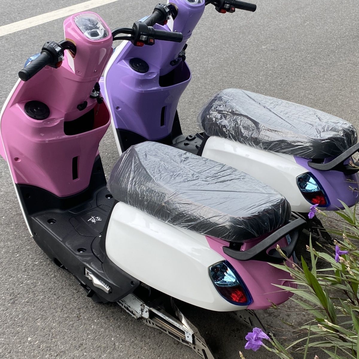 Source factory goods electric motorcycle cool frame no three equipped with 8cm stainless steel flat fork installed car shell electric cool kit