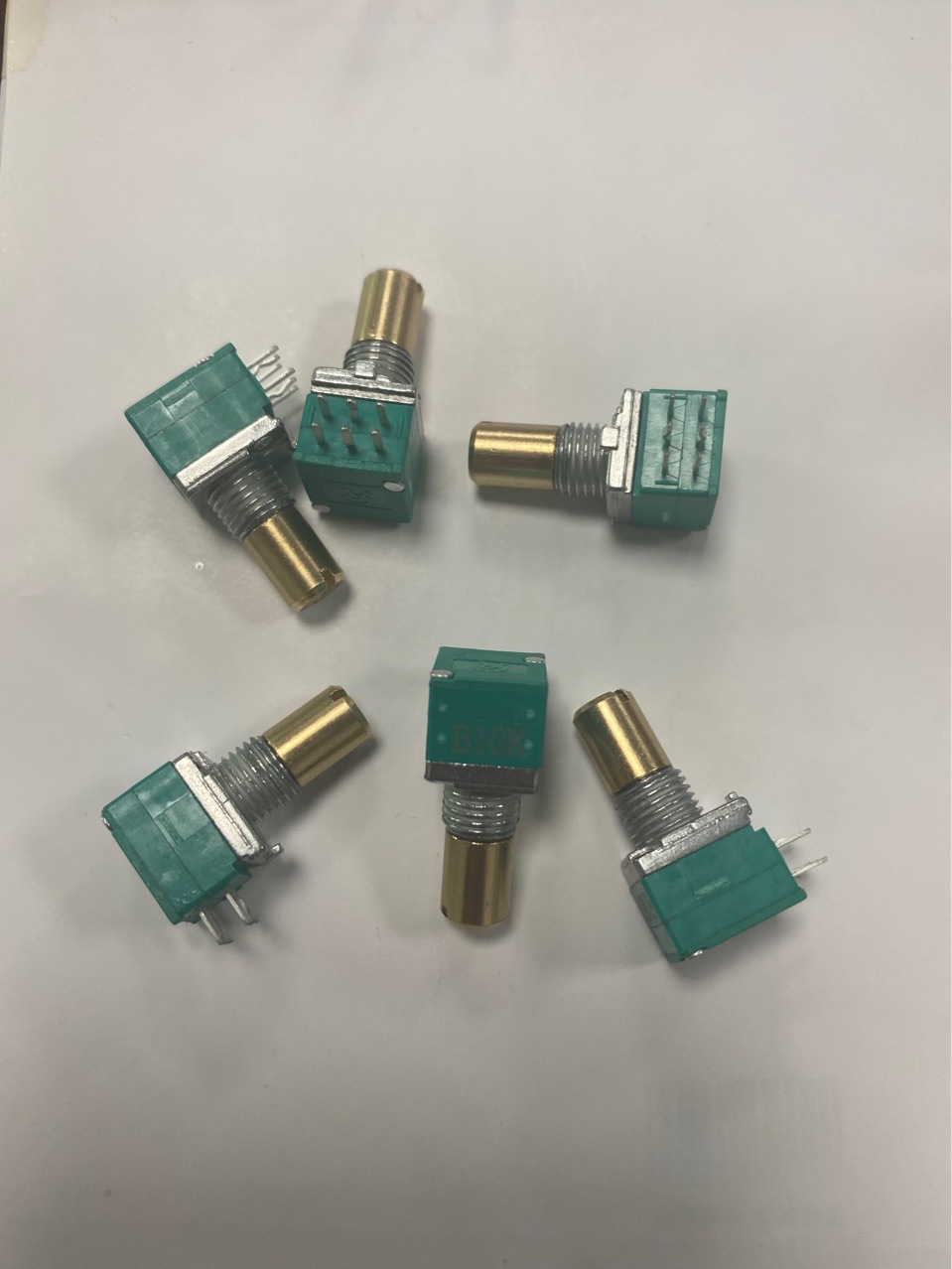 厂家直销 097带步进汽车功放机用电位器