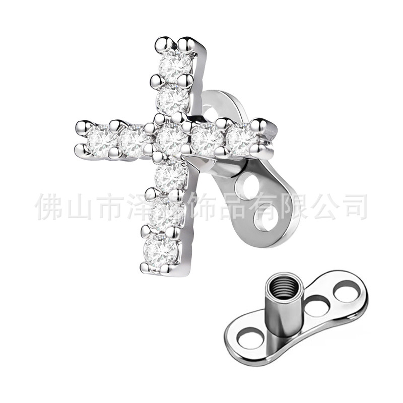 16G labret stud size and finish detail
