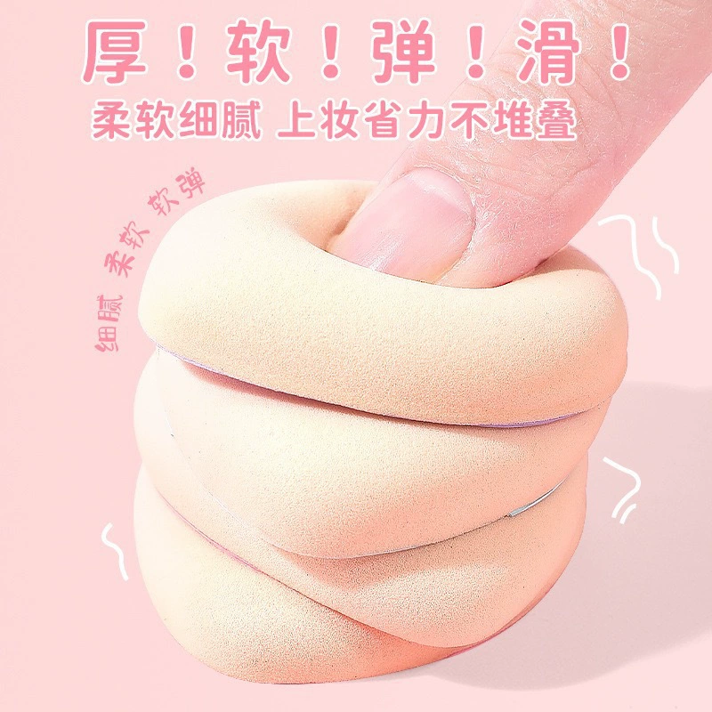 Маленькая cotton губка, тональный крем, румяна для лица, утолщение