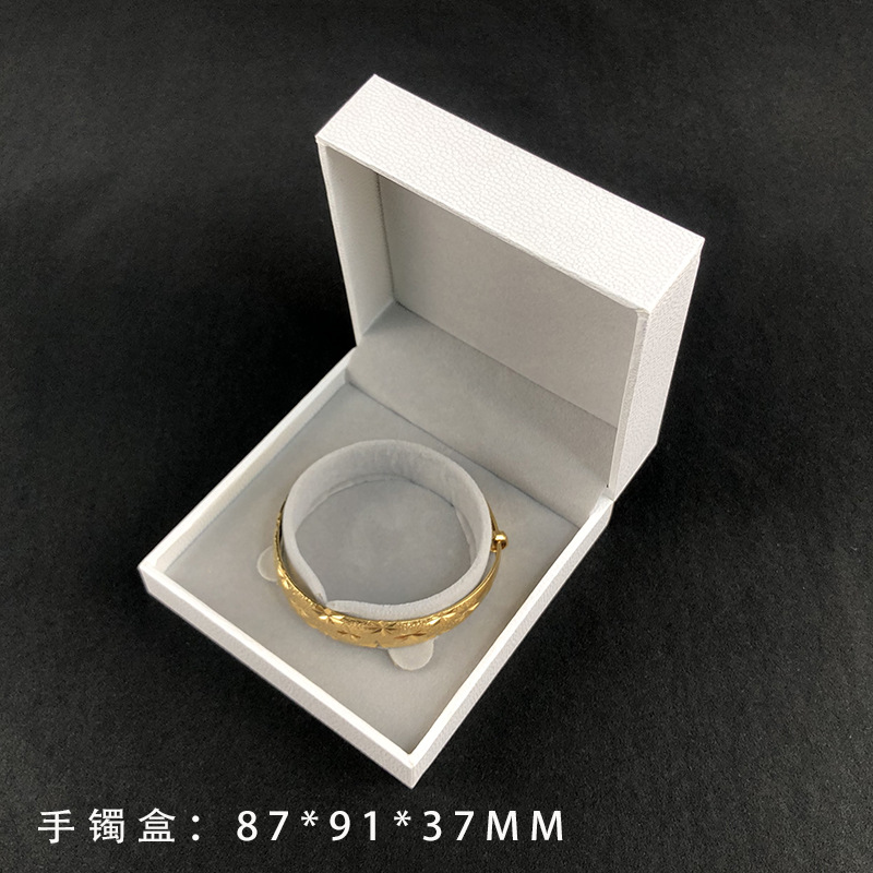 ホワイトレザーフィリング直角フリップトップジュエリーボックスリングペンダントイヤリングファッションジュエリー包装ボックス工場直販