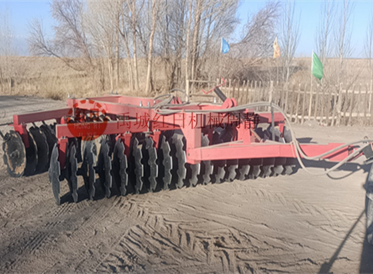 圆盘缺口耙   液压重耙   重型圆盘耙   圆盘耙工作视频   重耙