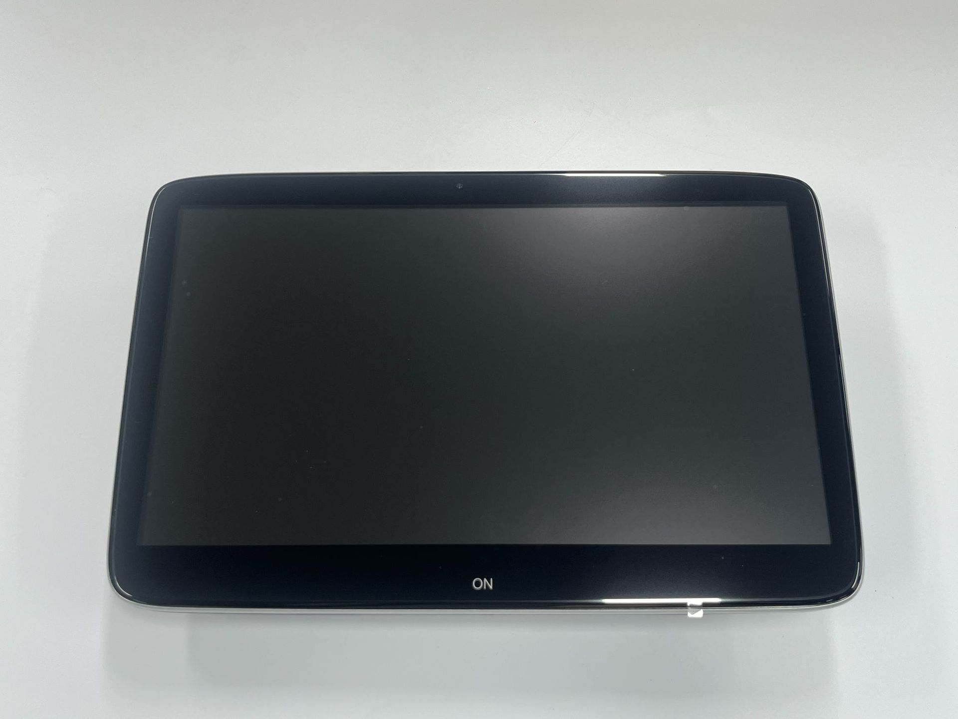 Direct sales 11.6inch Mercedes-Benz Android display dedicated external Android BMW 13.3inch Mercedes-Benz headrest display