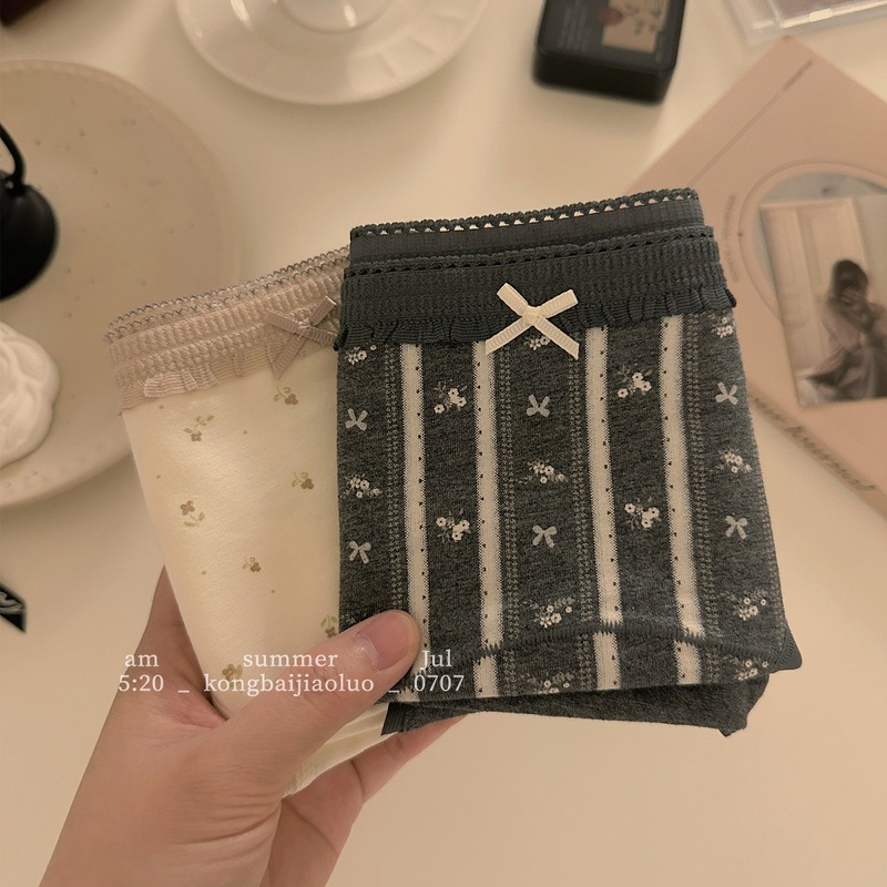 The Embodiment of Love: Every Flower Is the Answer. Women's Summer Thin Panties 2025 New Mid-Waist Triangle Style The Embodiment of Love: Every Flower Is the Answer. Women's Summer Thin Panties 2025 New Mid-Waist Triangle Style