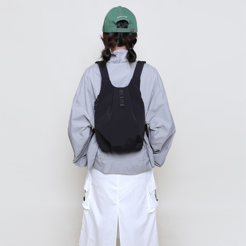 Lightweight Outdoor Backpack Men's and Women's Niche Vest Backpack Mountaineering Sports Cycling Travel Small Schoolbag Cross-border Lightweight Outdoor Backpack Men's and Women's Niche Vest Backpack Mountaineering Sports Cycling Travel Small Schoolbag Cross-border