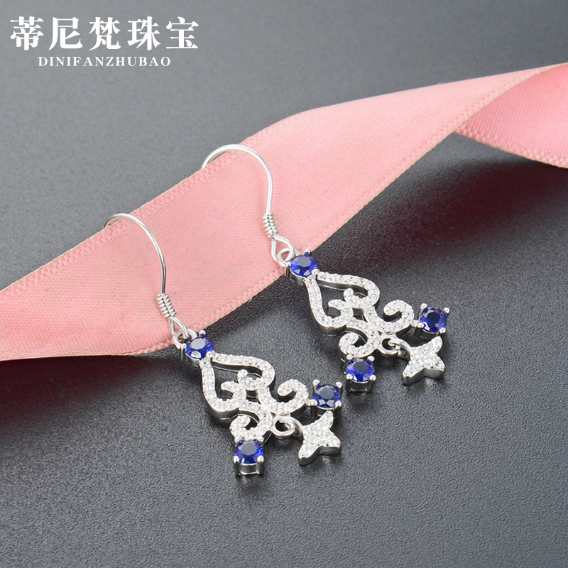 S925 plata esterlina diamante incrustado pendientes de moda personalizada Corea del Sur temperamento nicho diseño circón pendientes largos para las mujeres