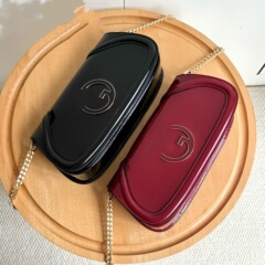 2025 新しいニッチトレンド牛革カメラ多用途ボストンバッグ冬カジュアル多用途ショルダークロスボディレディースバッグ