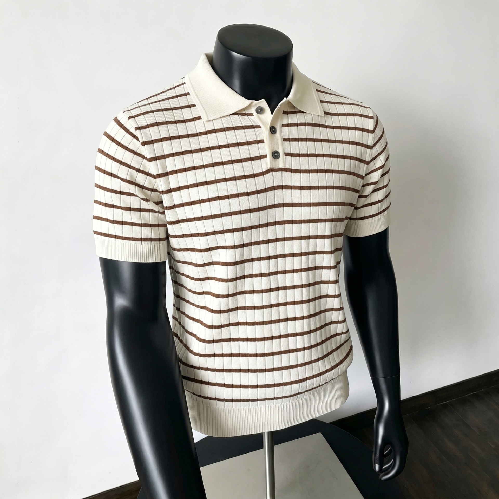 Camisas de polo camisetas de punto de manga corta camisetas a rayas de hombre texturas de alto nivel viejos ganancias de hielo seda verano fábrica transfronteriza al por mayor