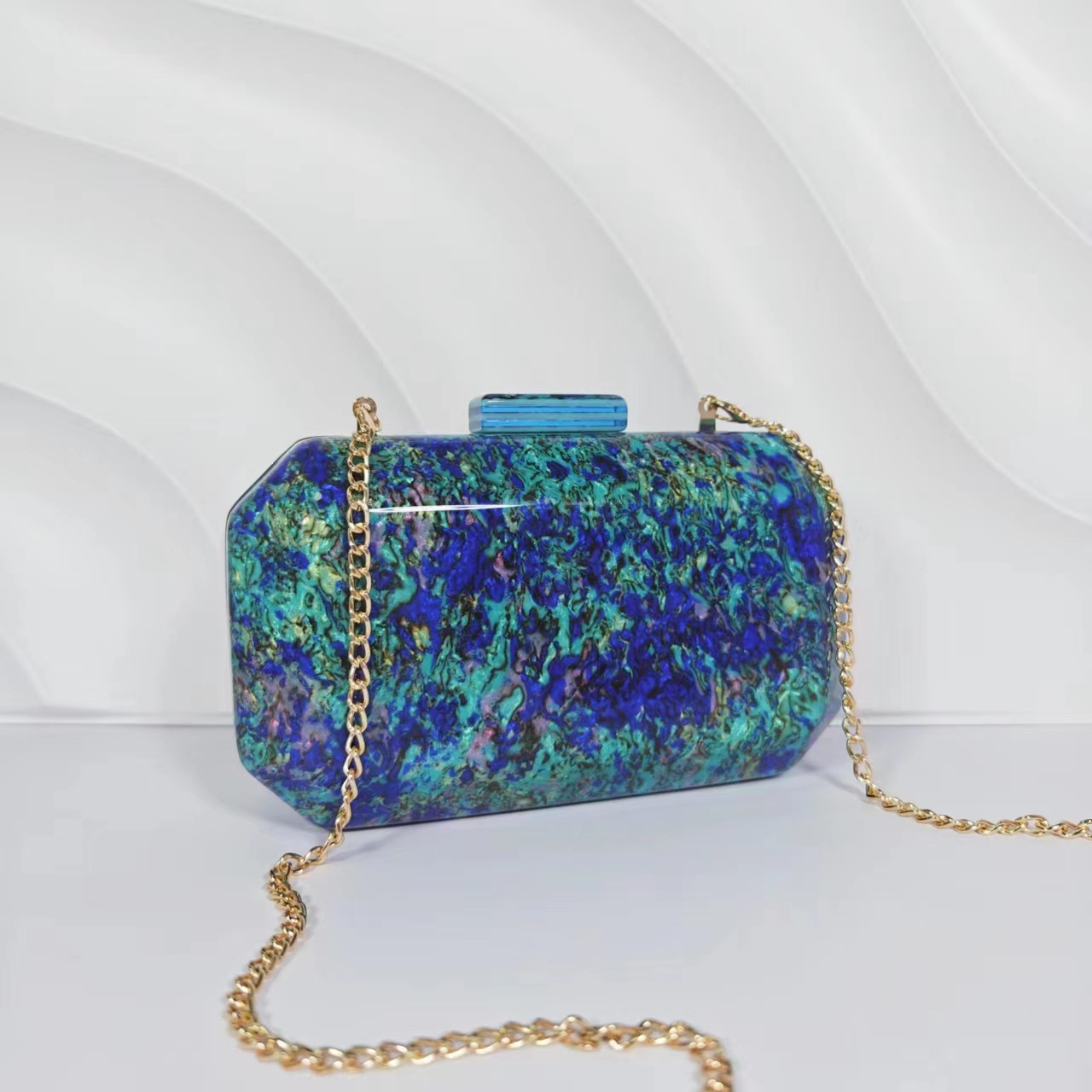 375g Weight Lock clasp Closure Type / Strap Type Evening Bag Bags Type Holiday, Party Occasion Arylic Material Solid Color Pattern All Seasons Season Women's Gender Elegant, Vintage Style Style Square Shape Small Size Gold White Blue Arylic Solid Color Square Evening Bags 8