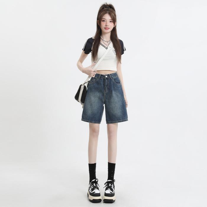 진한 파란색