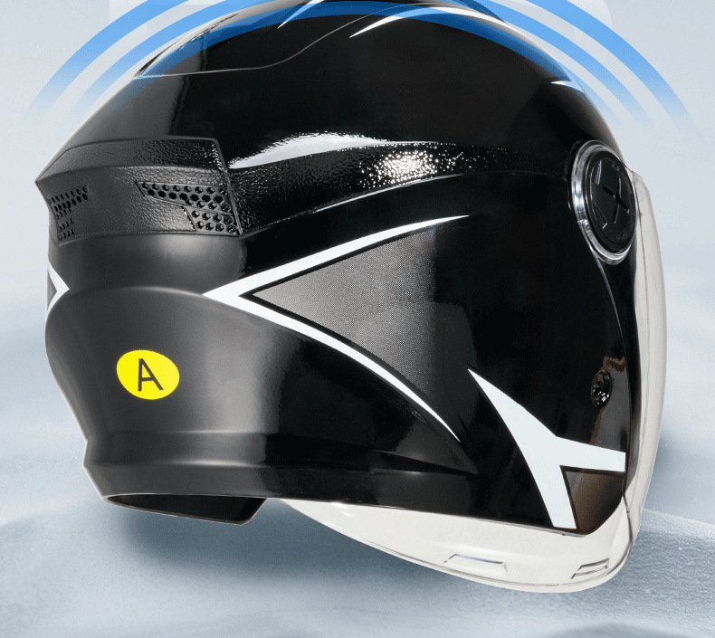 Four-Season Unisex Dual-Lens Electric Vehicle Helmet New National Standard Certified Anti-Fog and Rain-Proof Mecha Style Warm
