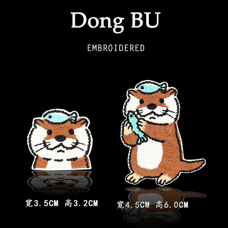 Soft and Cute Otter Embroidery Patches for Clothes and Bags DIY Decorative Fabric Patches Sea Otter Pattern Self-Adhesive Stickers for Phone Cases