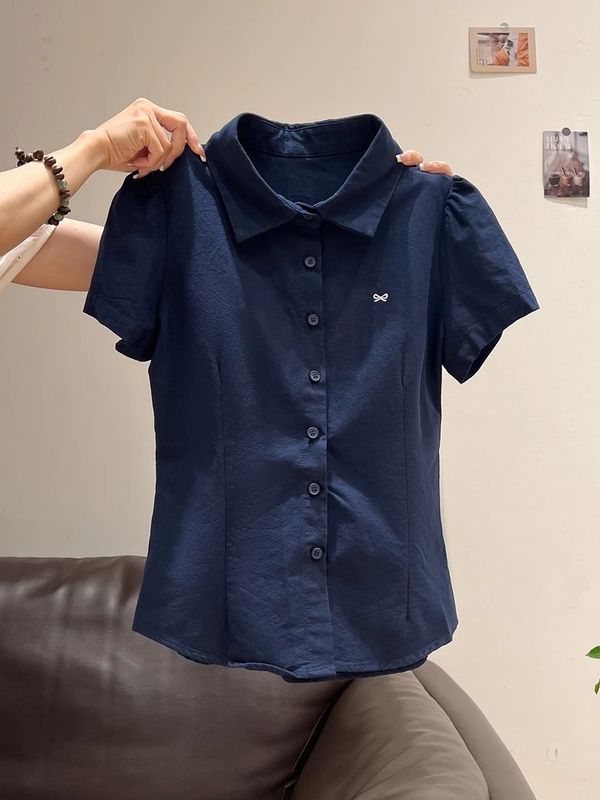 韓国シンプルなカレッジスタイルのポロ襟デザイン半袖シャツ女性のための 2025 夏の新しいカーディガンボタントップ|undefined