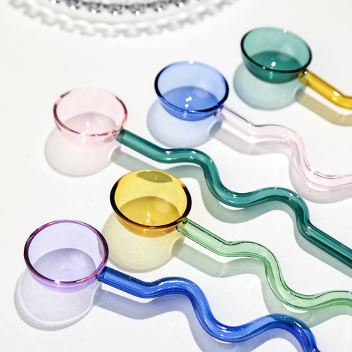 Ins style creative candy color contrasting color glass spoon Cute colorful curved handle high borosilicate glass spoon