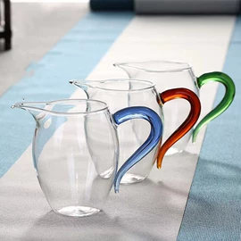 冷水壶;玻璃杯;茶壶