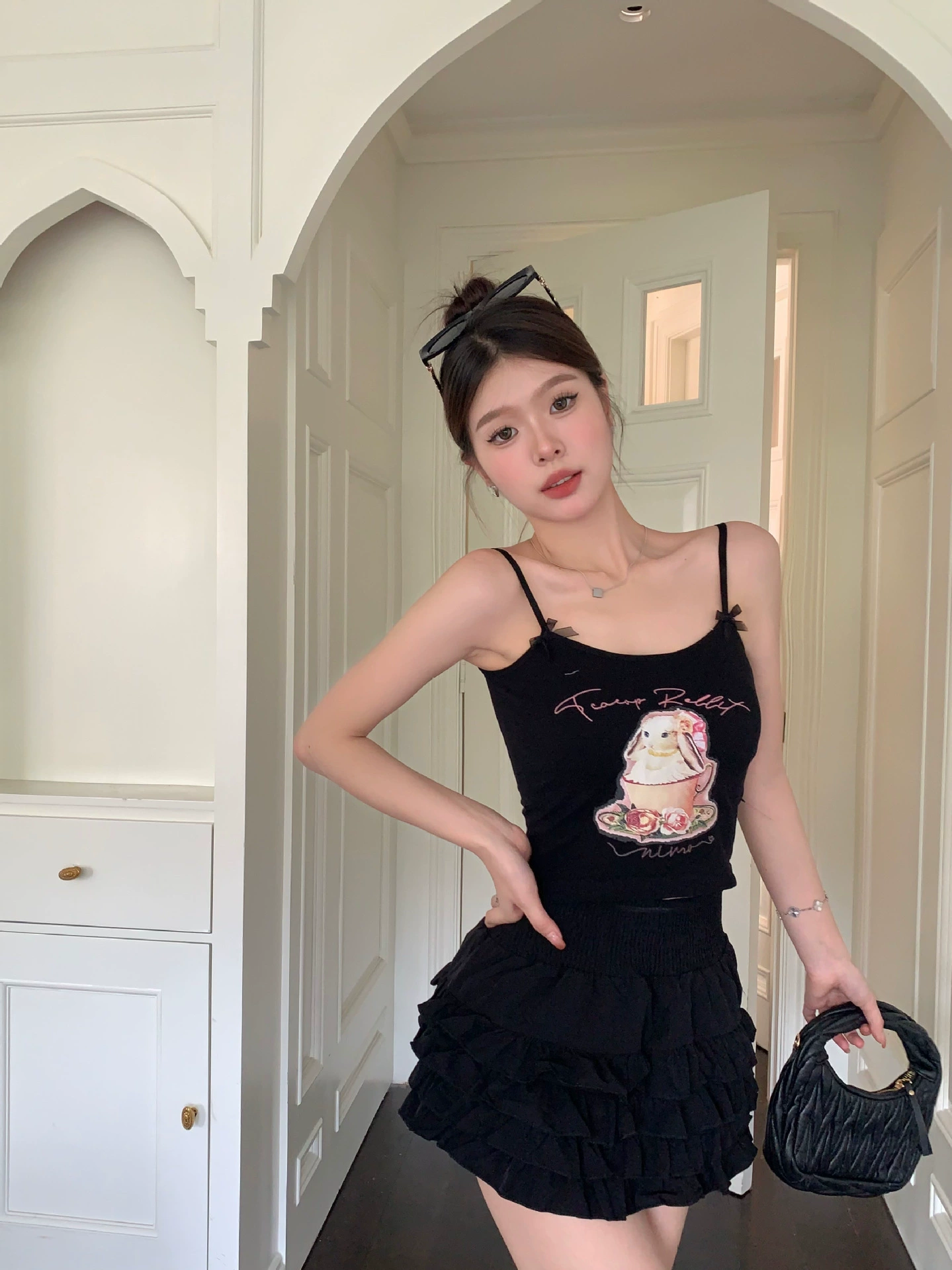 2024 новый стиль [Sweetheart Tea Cup Rabbit] укороченная топ для девушек летняя одежда dopamine носить тонкий подтягивающий топ-бридж держатель