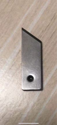 Большое количество запасных ножей, лезвий, режущих ножей, режущих ножей, режущих ножей, режущих ножей