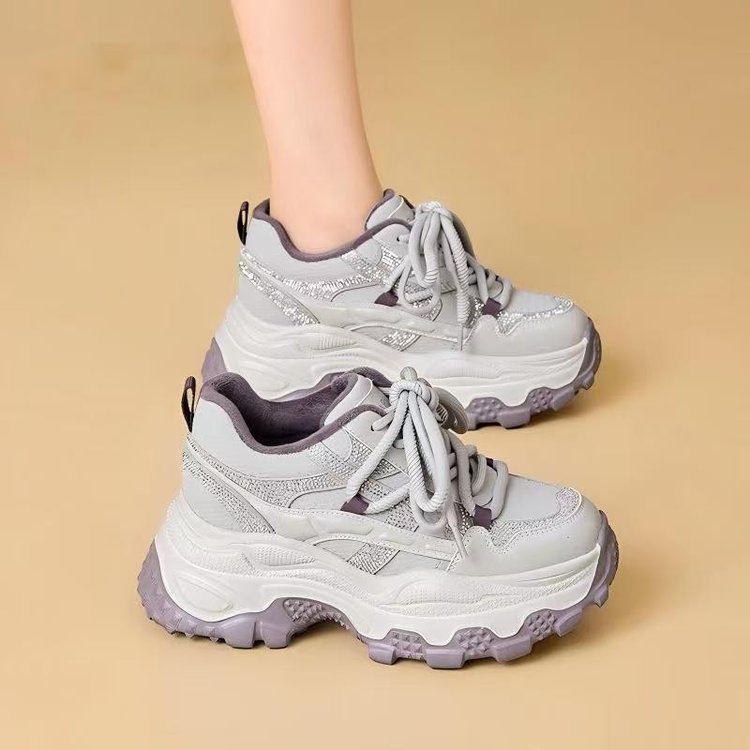 Aumentar la altura de la base gruesa de los zapatos de papá para mujeres 2026 primavera y otoño nueva moda de diamante de moda universal zapatos casuales de mujer zapatos deportivos