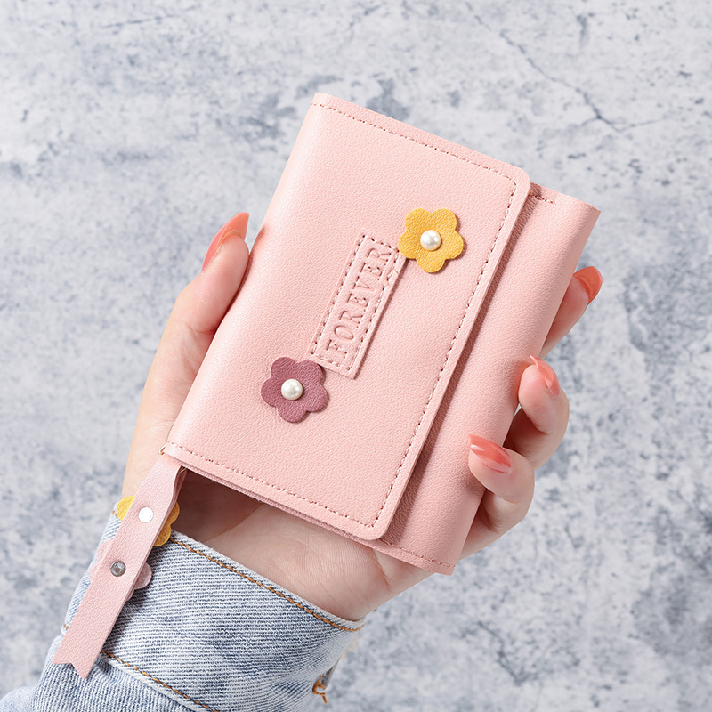 Factory direct 2022 Korean version of the new ladies wallet short creative fashion wallet student buckle coin purse Factory direct 2022 Korean version of the new ladies wallet short creative fashion wallet student buckle coin purse