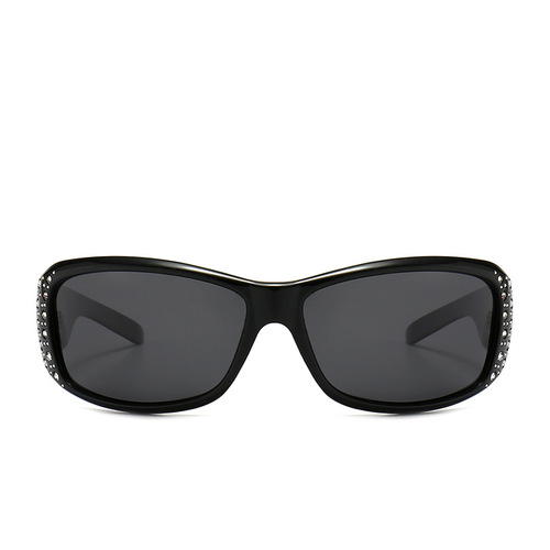 New European and American-style polarized sunglasses, vintage-inspired fashion diamond-studded shades for women—classic eyewear frames available wholesale from foreign markets, model HC010