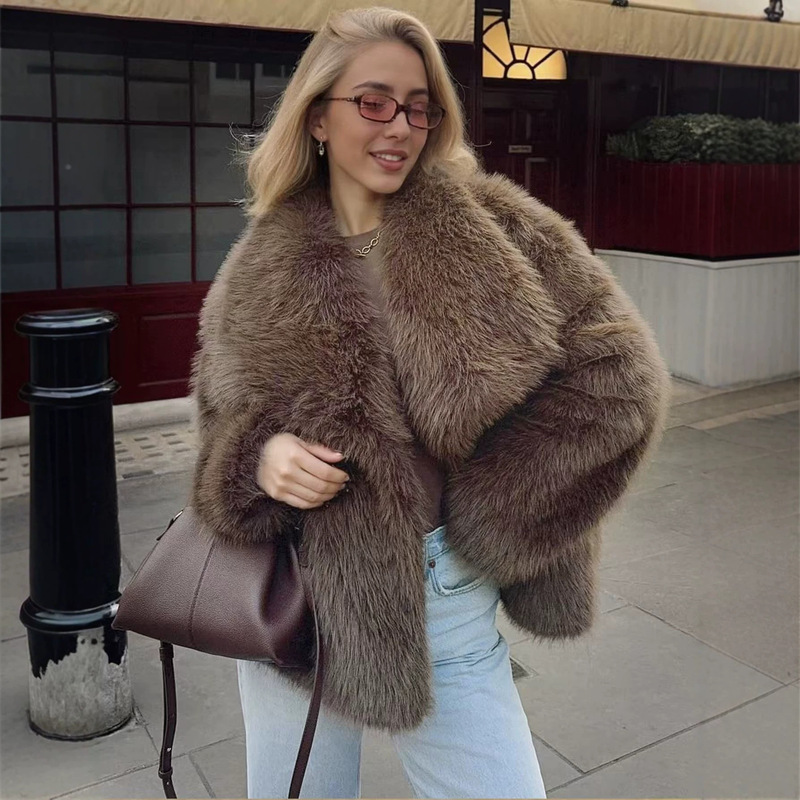 European and American Cross-Border Women's Clothing Imitation Fox Fur Coat Regular Style Faux Fur Coat Top European and American Cross-Border Women's Clothing Imitation Fox Fur Coat Regular Style Faux Fur Coat Top