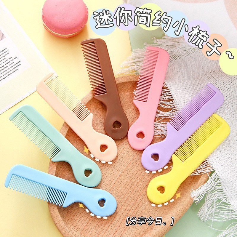 Peine de peluquería especial para niñas de alta gama para estudiantes y niños de dibujos animados lindo mini peine portátil peine al por mayor