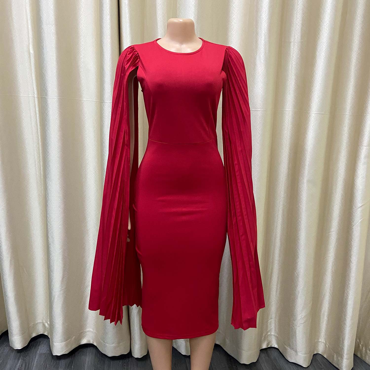 Fashion Tongle Cape Dress In Autumn And Winter Lady Dress