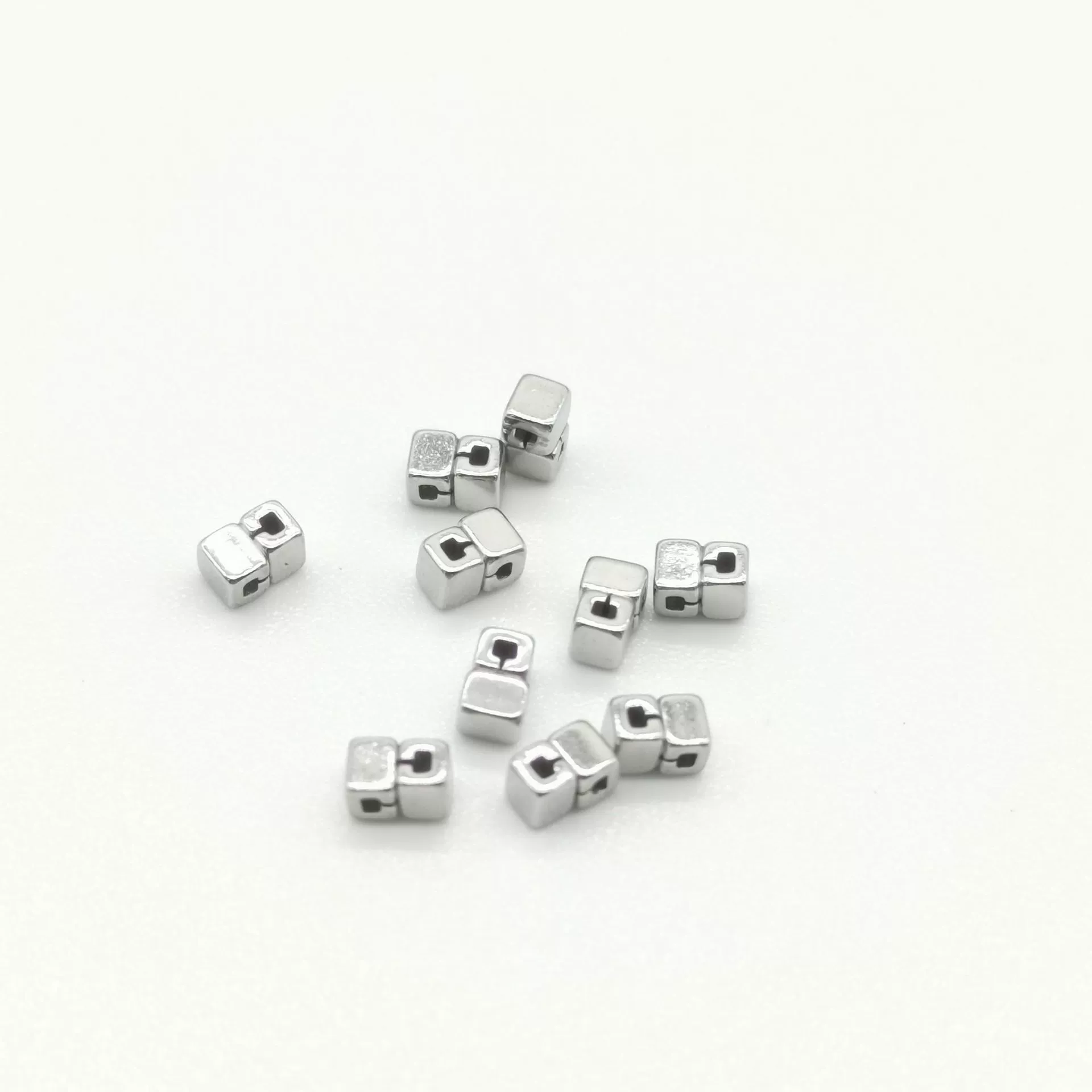 Алисы профессиональный ортодонтический инструмент крестообразный свободный крючок 10pcs/bag