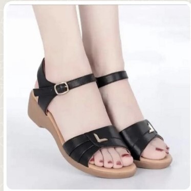 Comfortable sandals wedge heel flat
