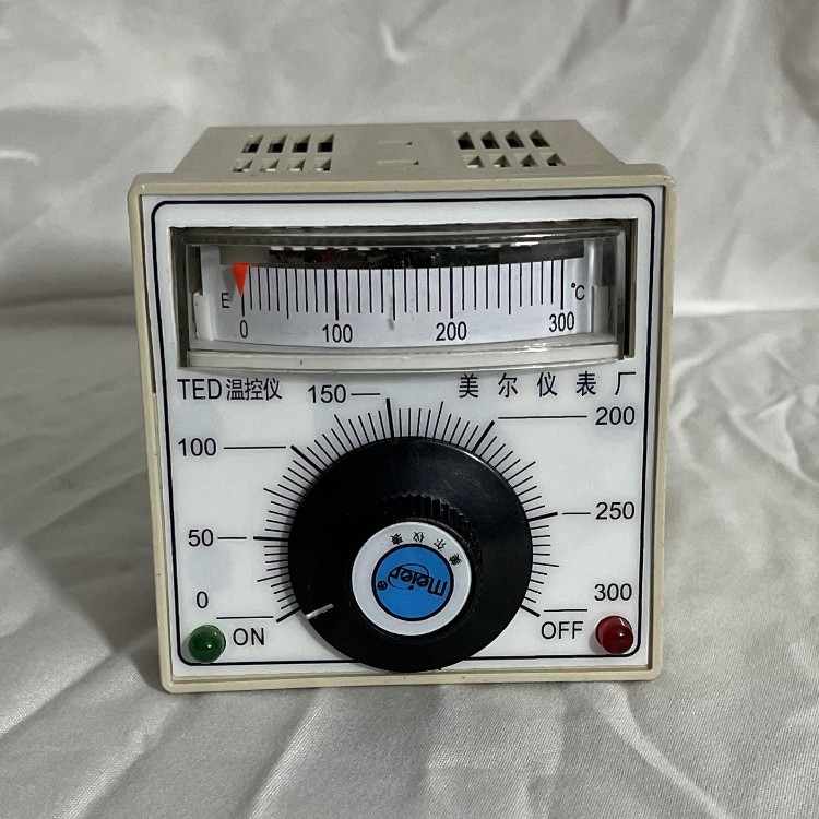 긴 정사각형 온도 조절기