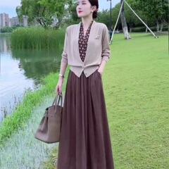 名媛风轻奢假两件针织衫秋冬新款贵妇气质半身裙套装