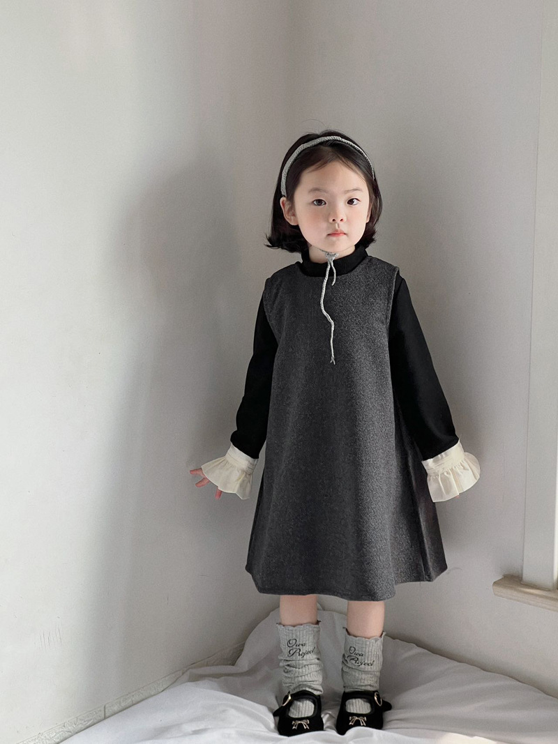Demi-season woolen coat