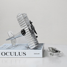 Zaka�͹�ģ�ͷ������y�w�C�[��������f�����p��𶷙C�ڒ��b�