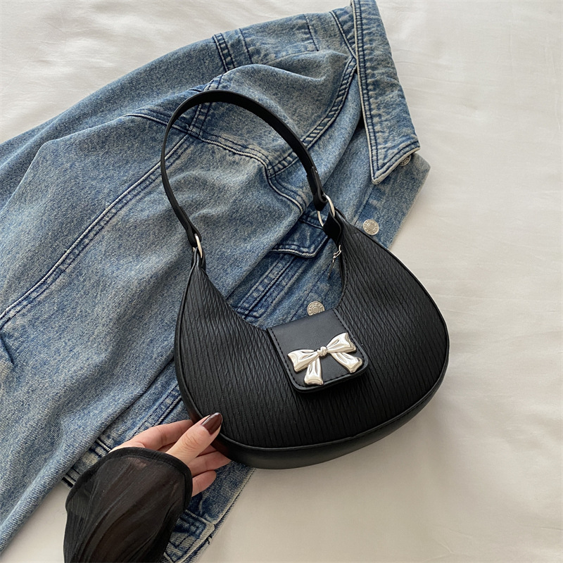 Bolsa debajo de la axila temperamento de alto valor facial bolso de mujer nicho de diseño bolso de hombro de invierno 2024 nuevo temperamento de arco mujer