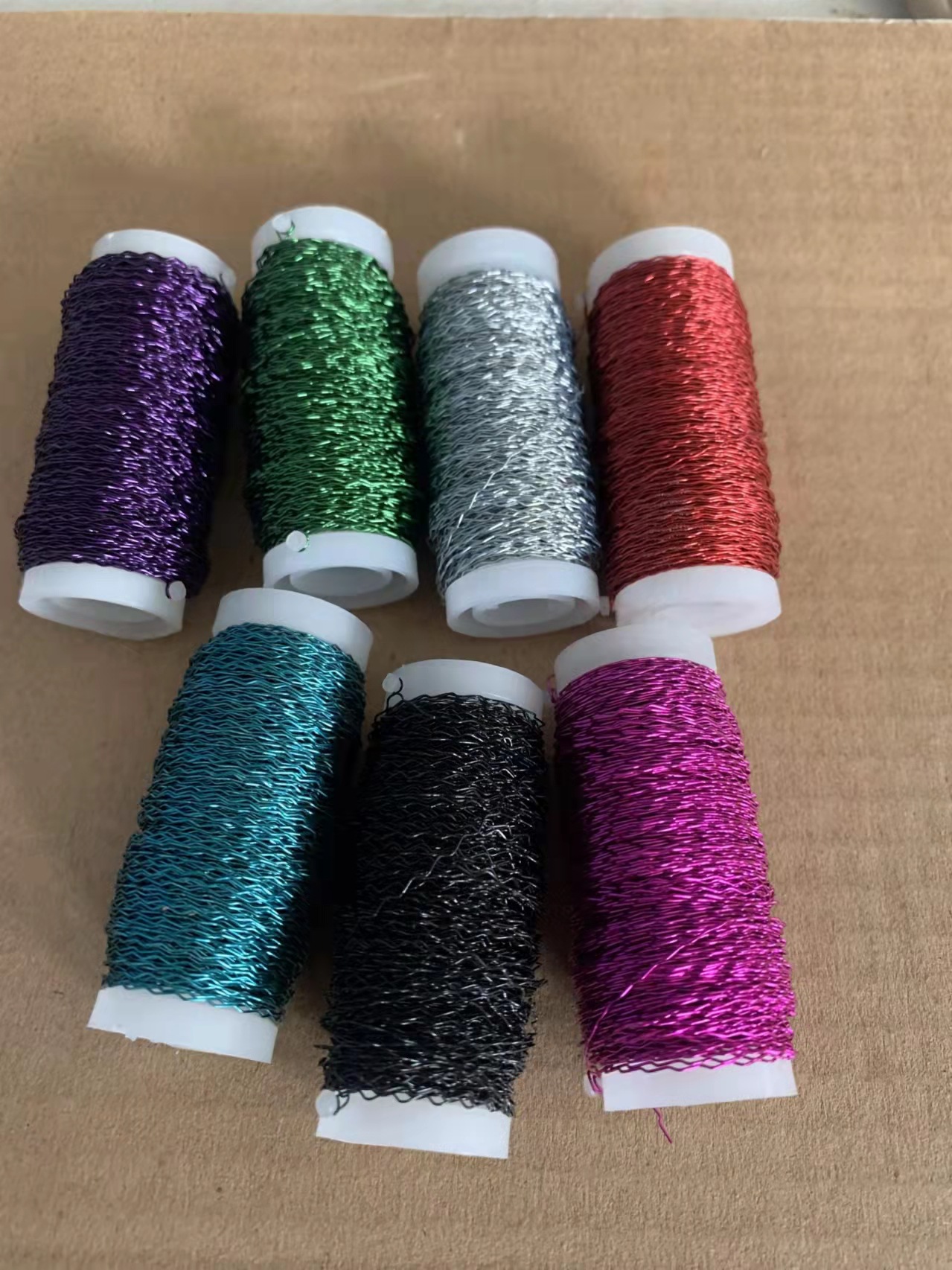 물결 모양의 실크