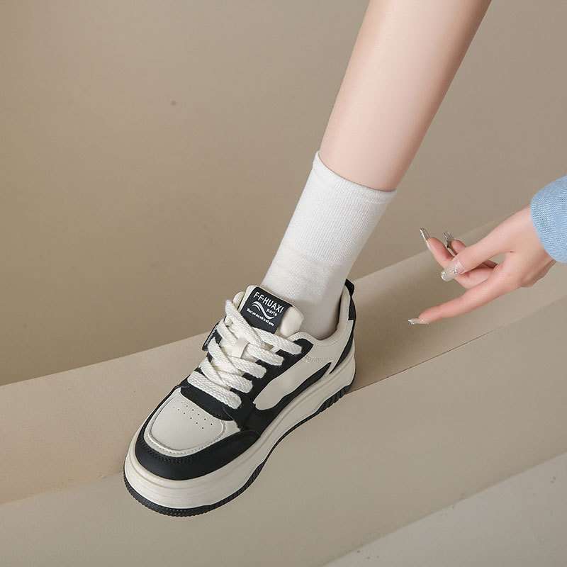 Zapatos blancos de piel suave verdaderos zapatos deportivos de mujer zapatos de skate estudiantes primavera y verano zapatos deportivos transpirables 2025 nuevos zapatos casuales universales