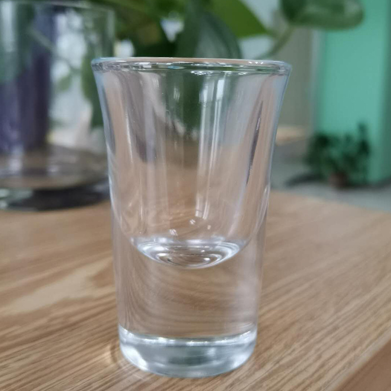 大货批发零售源头厚底小酒杯厂家批发厚底烈酒杯家用酒吧子弹杯子