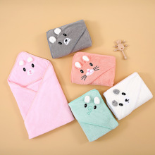 批发珊瑚绒婴儿抱被宝宝浴巾四季通用刺绣卡通连帽包巾斗篷可代发