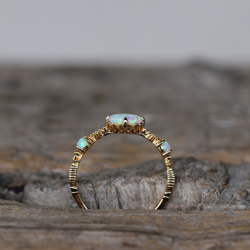 日本系レトロなアクセサリーを重ねた女性ageteの精緻なオパールレース戒子925純銀指輪卸売り