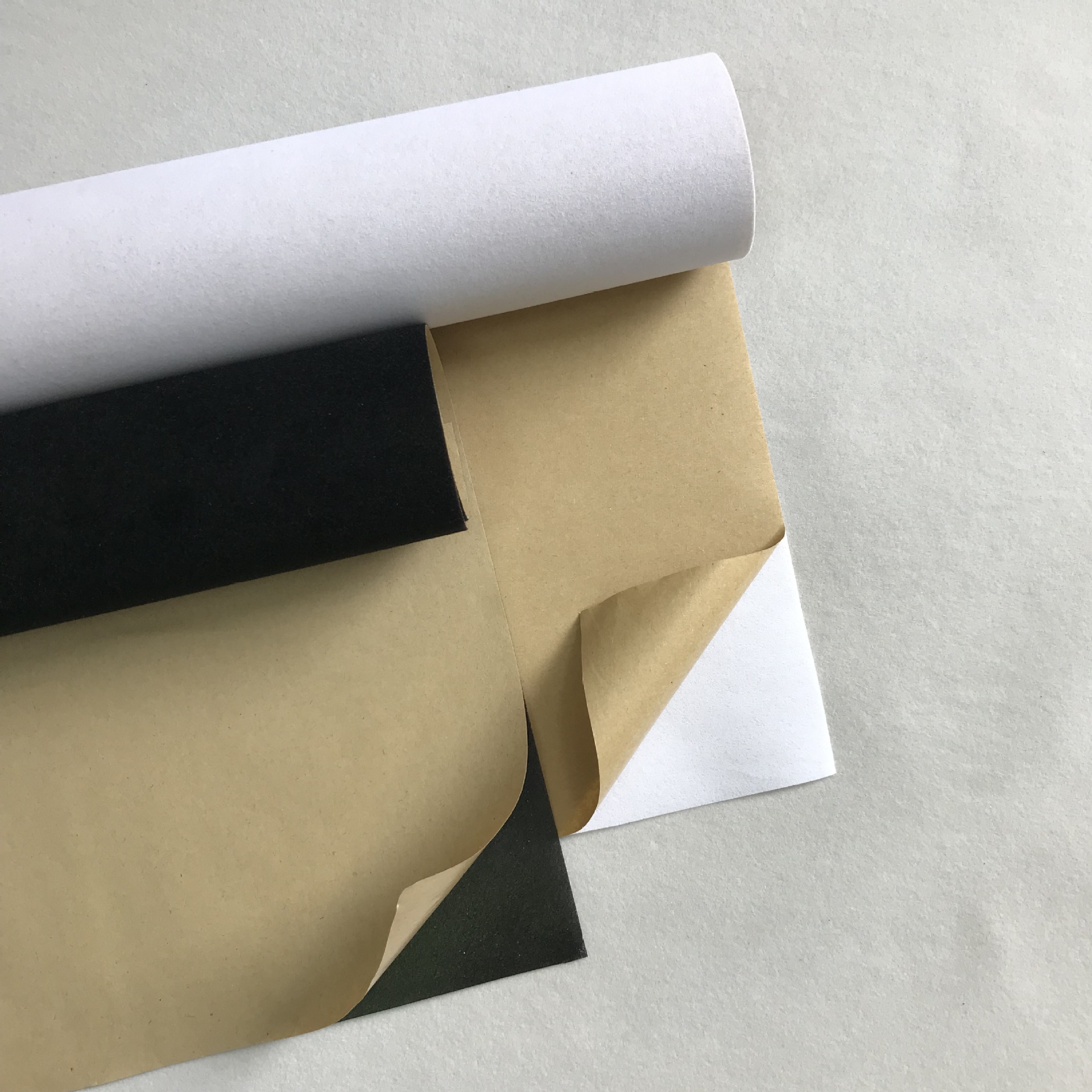 厂家直销无纺布底黑色短毛植绒布礼盒首饰盒海绵内衬背胶绒布批发