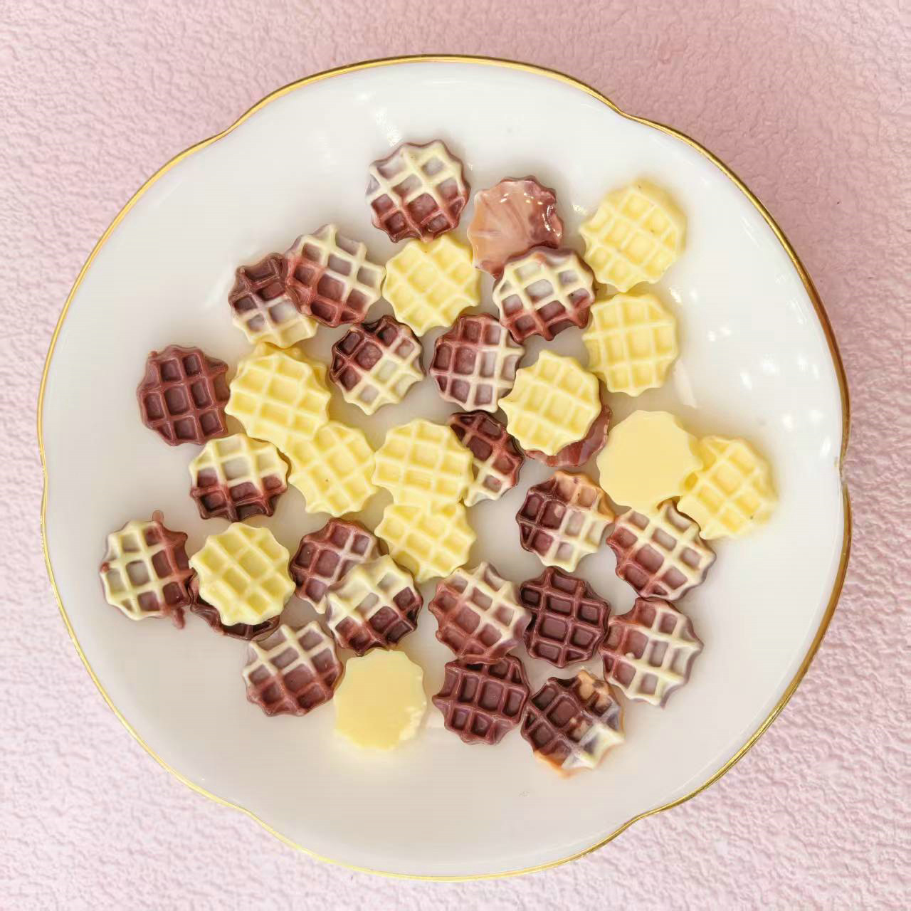 仿真曲奇网红卡通美甲饰品迷你华夫饼微缩跨境新品奶酪奶油胶材料