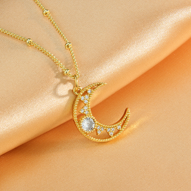 Simple Style Moon Copper Pendant Necklace Plating Zircon Copper Necklaces