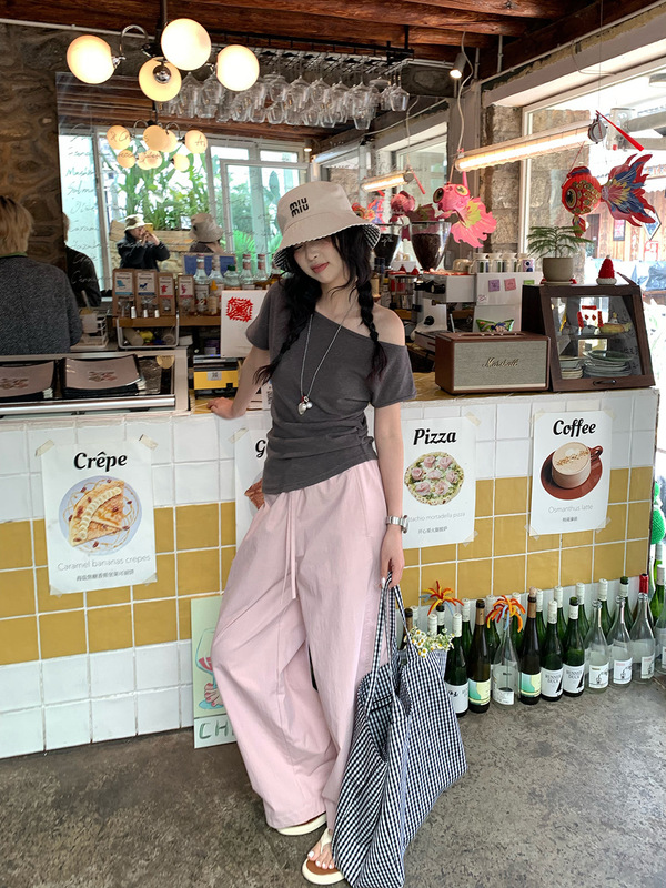 荒荒家 露肩短袖2025夏季新款斜肩设计小心机修身纯欲ins风T恤女|undefined