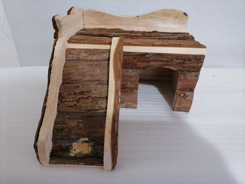 Cross-border hamster wooden house, golden bear cage, hedgehog rabbit, chinchilla, guinea pig special luxury summer villa bark nest