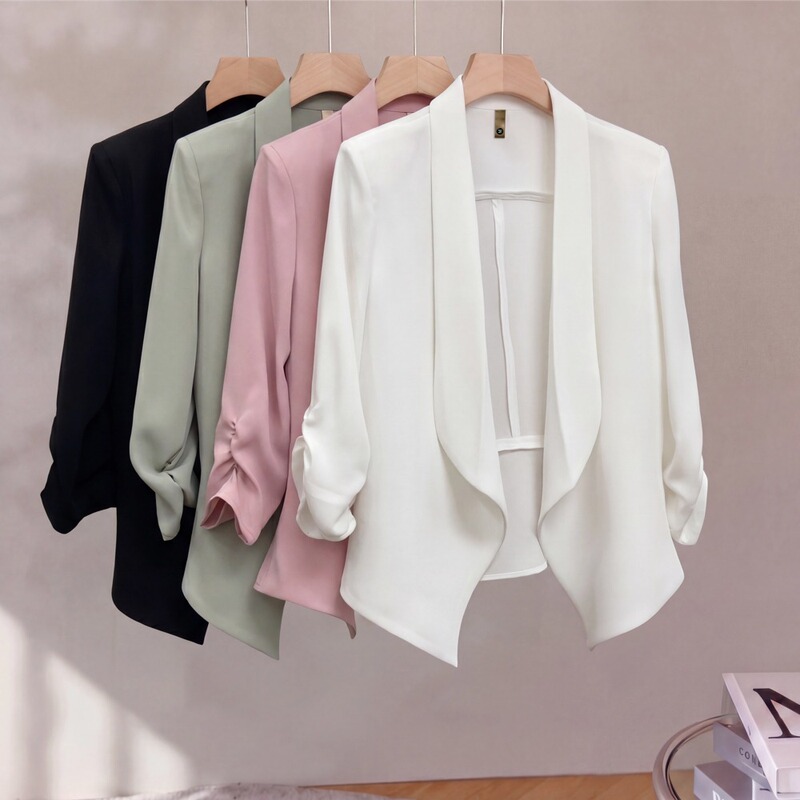 Women's Short-Sleeve Blazer, Short Style for Petite Figures, Summer Thin Style, Elegant and Professional, Buttonless Blazer for Layering