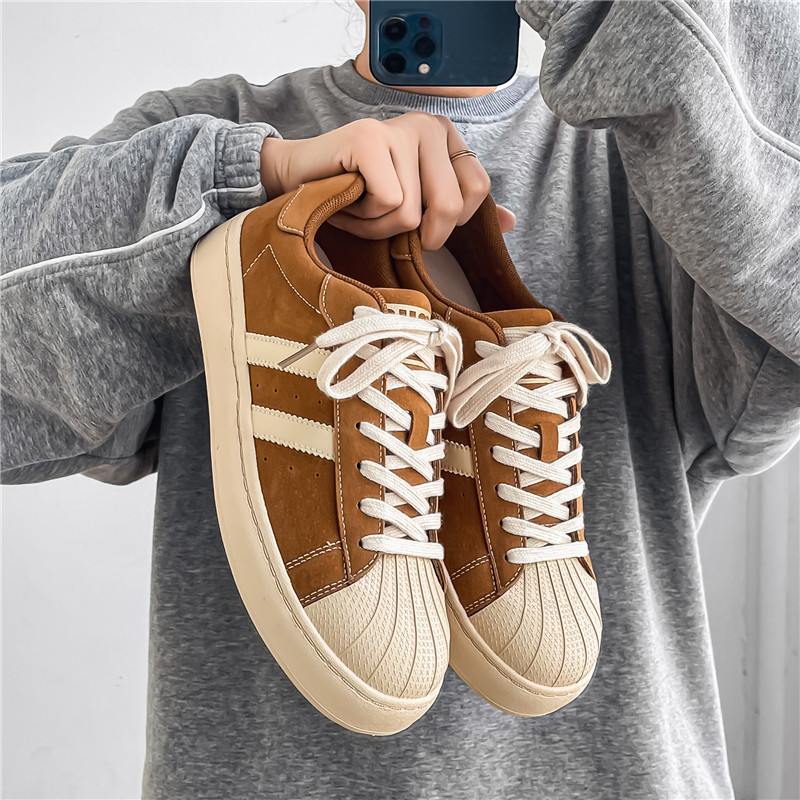 Zapatos de hombre retro Gump casual versátil conchas de cabeza de skate juveniles otoño nuevo tipo de zapatos de entrenamiento alemán de suela suave para hombres